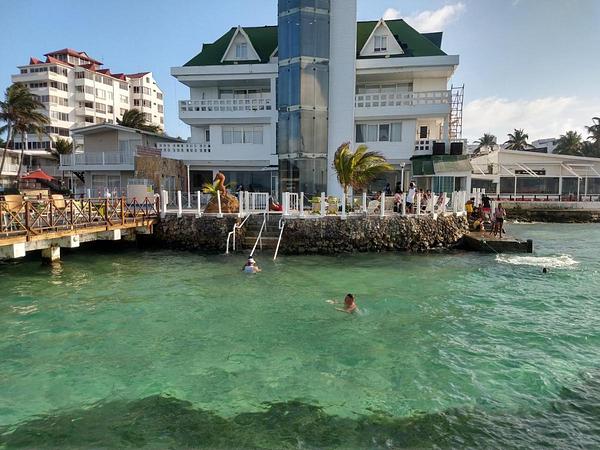 Lord Pierre Hotel